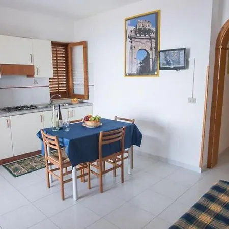 Holiday home Pleasing In With Sea-view